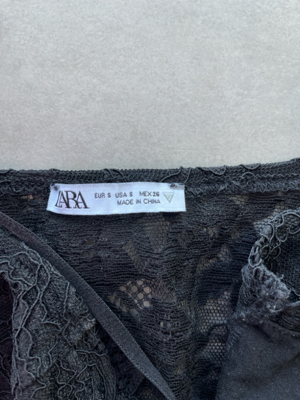 Zara Black Lace Cropped Bralette - Picture 8 of 8
